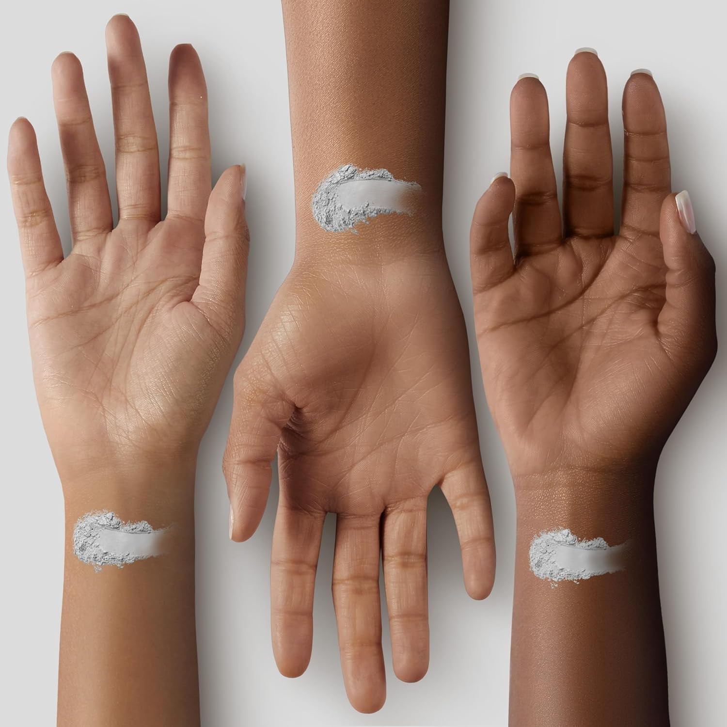 - Soft Focus Setting Powder | Translucent, Loose Formula to Blur, Soothe, Nourish | Lightweight + Long Lasting for All Skin Types | Non-Toxic, Vegan, Cruelty-Free, Talc-Free (0.32 Oz | 9 G)
