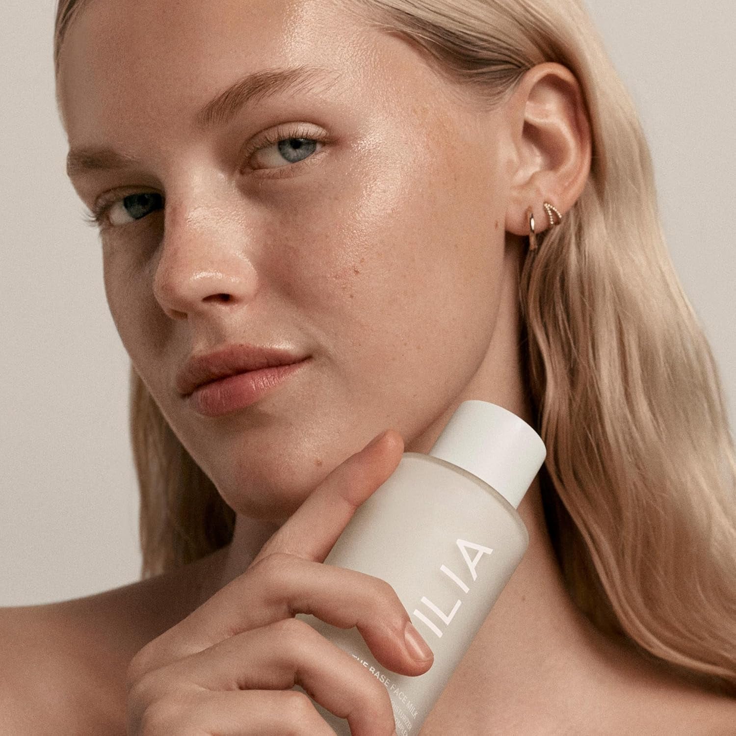 - the Base Face Milk Essence + Lightweight, Layerable Moisturizer | Hydrate, Smooth, Soothe, Strengthen | Non-Toxic, Vegan, Cruelty-Free, Clean Makeup (Full Size, 3.4 Fl Oz | 100 Ml)